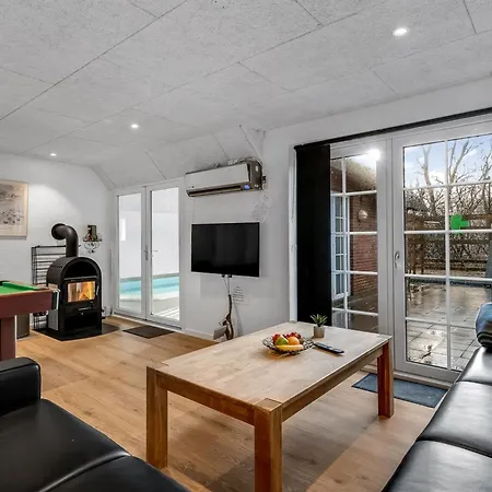 Thana - 1-4km From The Sea By Interhome Feriehus